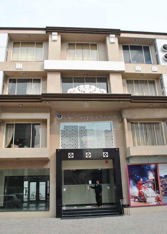 The Sapphire Grand Hotel Varanasi